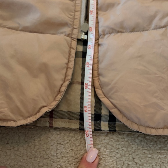 Burberry Beige Puffer Vest coat insert with Checkered Interior - Picture 7 of 9